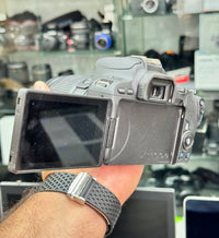 Câmera CANON 200D com Lente 18-55mm – Seminova ✨📸