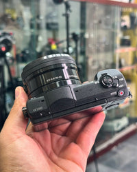 Câmera SONY A5100 com Lente 16-50mm – Seminova ✨📸