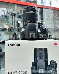 CANON 200D com Lente 18-55mm – Seminova ✨📸