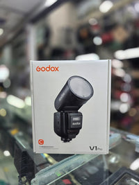 Flash Godox V1 Pro seminovo – Potência e versatilidade profissional!