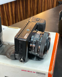 Câmera Sony Alpha A6100 + Lente 16-50mm (SEMINOVA)